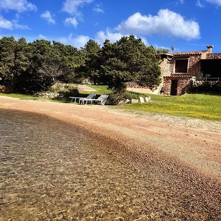 House On The Beach - Porto Rotondo Buitenkant foto
