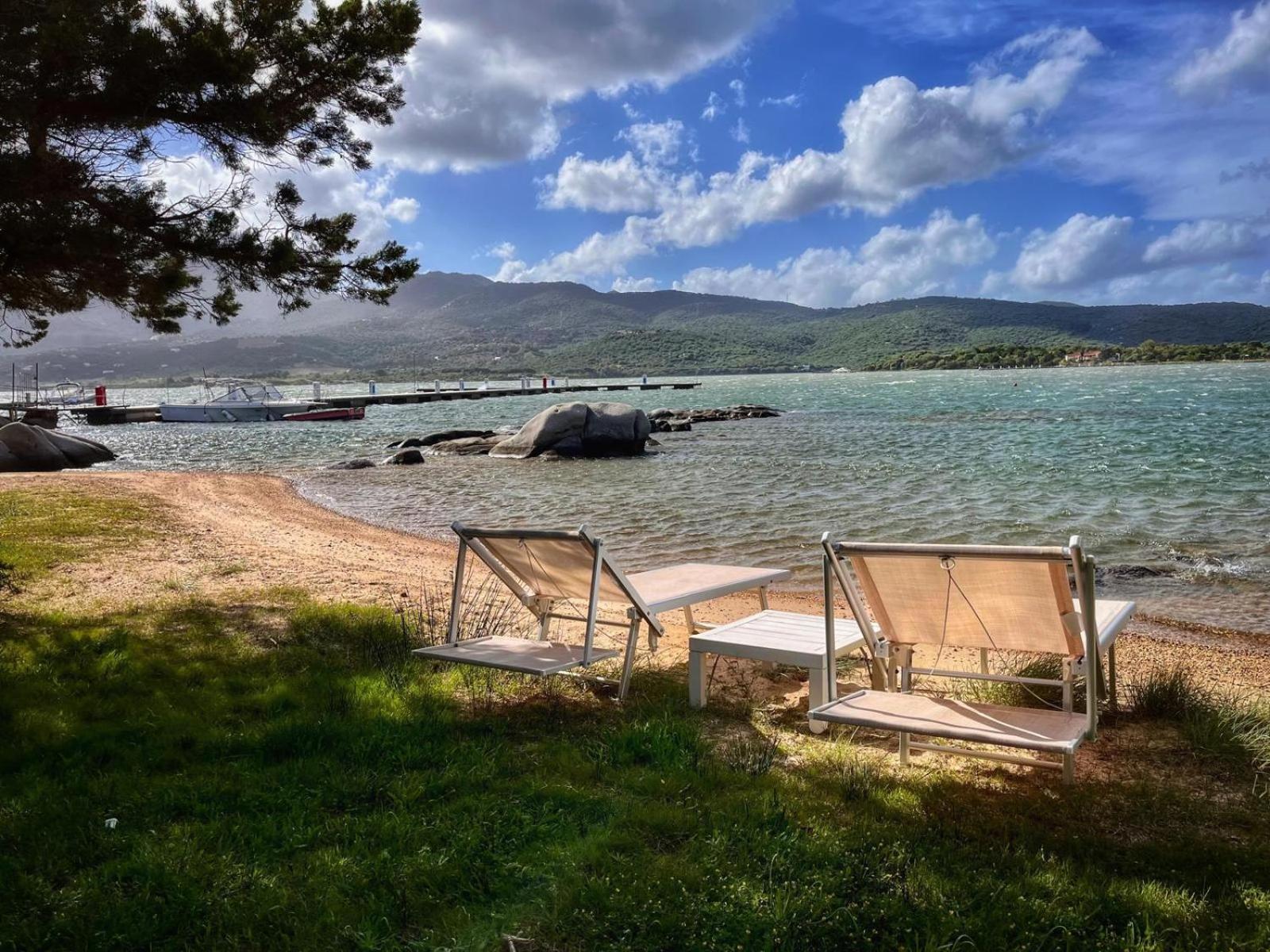 House On The Beach - Porto Rotondo Buitenkant foto